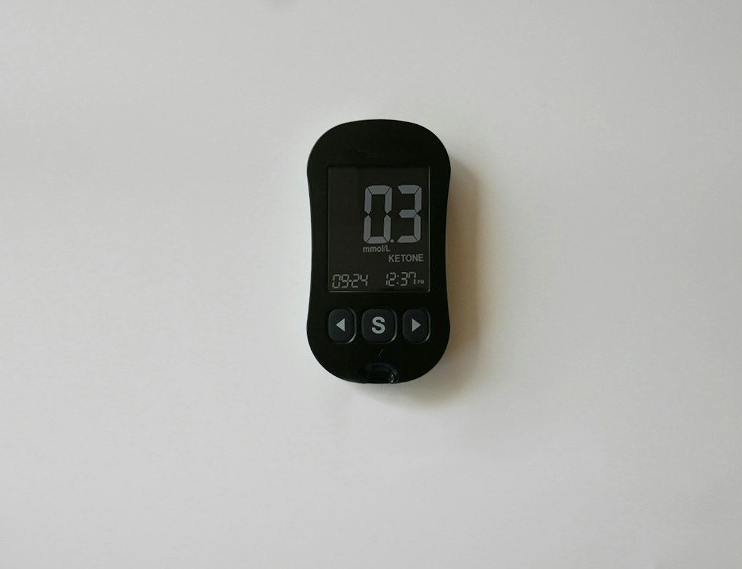 家用人体秤与脂肪秤的传感器技术原理与选型对比
